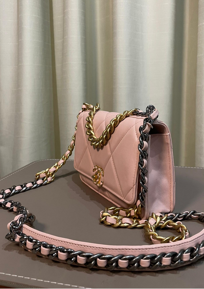 19 WOC Bag