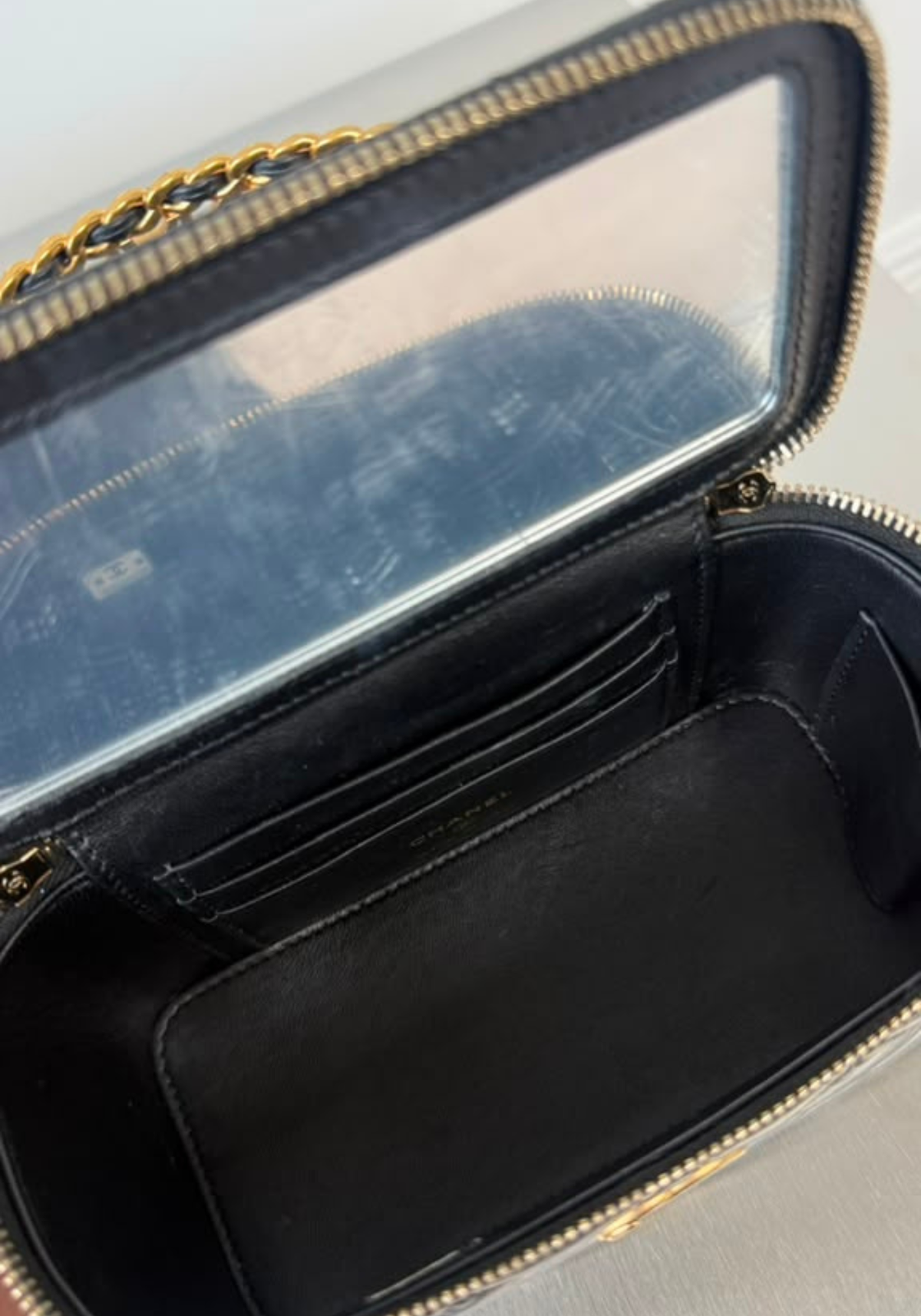 Vanity Case With Handle