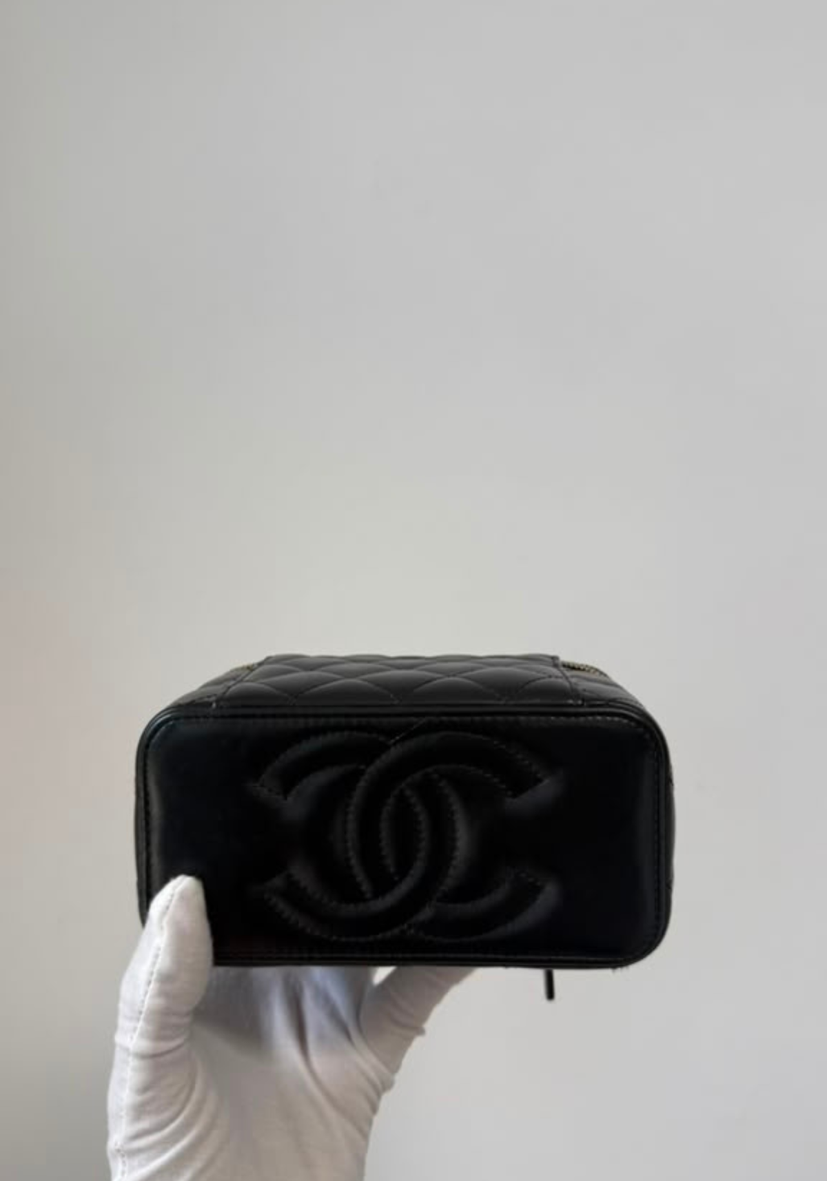 Vanity Case With Handle