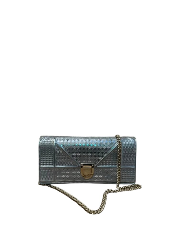 Diorama Wallet On Chain